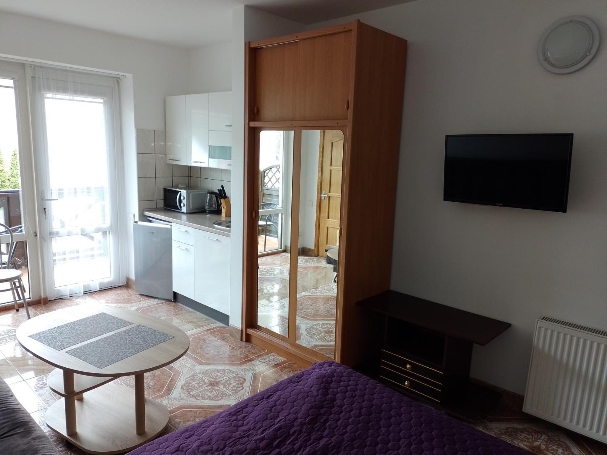 Kunigiskes103 Hotel Palanga Phòng bức ảnh